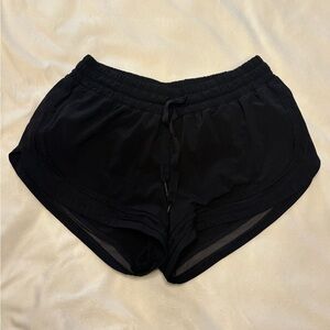 (75)lululemon Hotty Hot Shorts